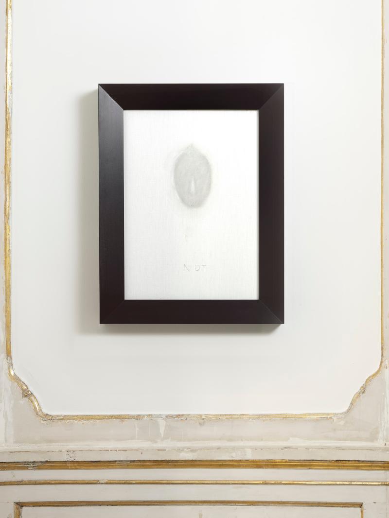 Self-portrait, 2021, olio su tela, cm 80 x 60 (senza cornice), cm 95,3 x 75,5 x 8 (con cornice)